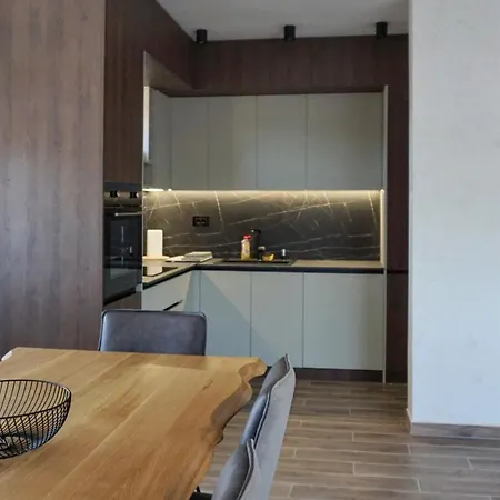 Pool Lena - King Size 12 Lägenhet *