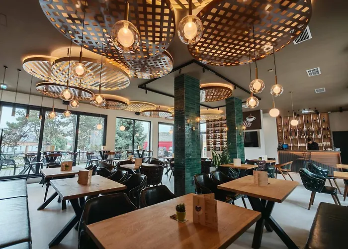 Pool Lena - King Size 12 アパート ヴルドニーク